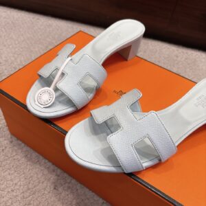 Hermès - Sandales plates - Bleu clair logo H