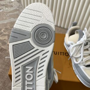 Louis Vuitton - Sneakers running volumineuses - Gris clair et blanc