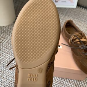 Miu Miu - Chaussures à lacets - Marron suédé