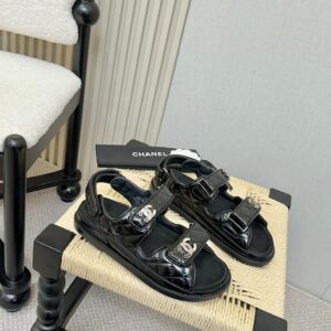 Chanel - Sandales plates - Noir logo CC