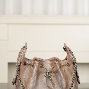 Chanel - Sac hobo - Beige rosé matelassé